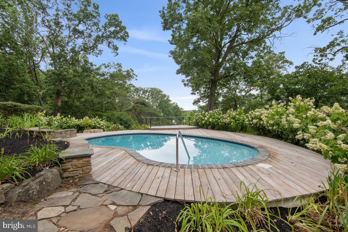 BYWATER ESTATES - Residential