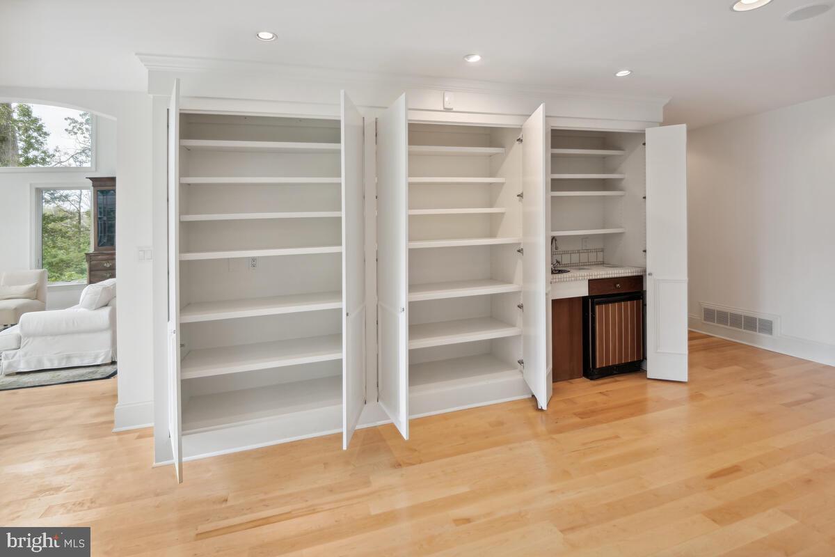 BYWATER ESTATES - Residential