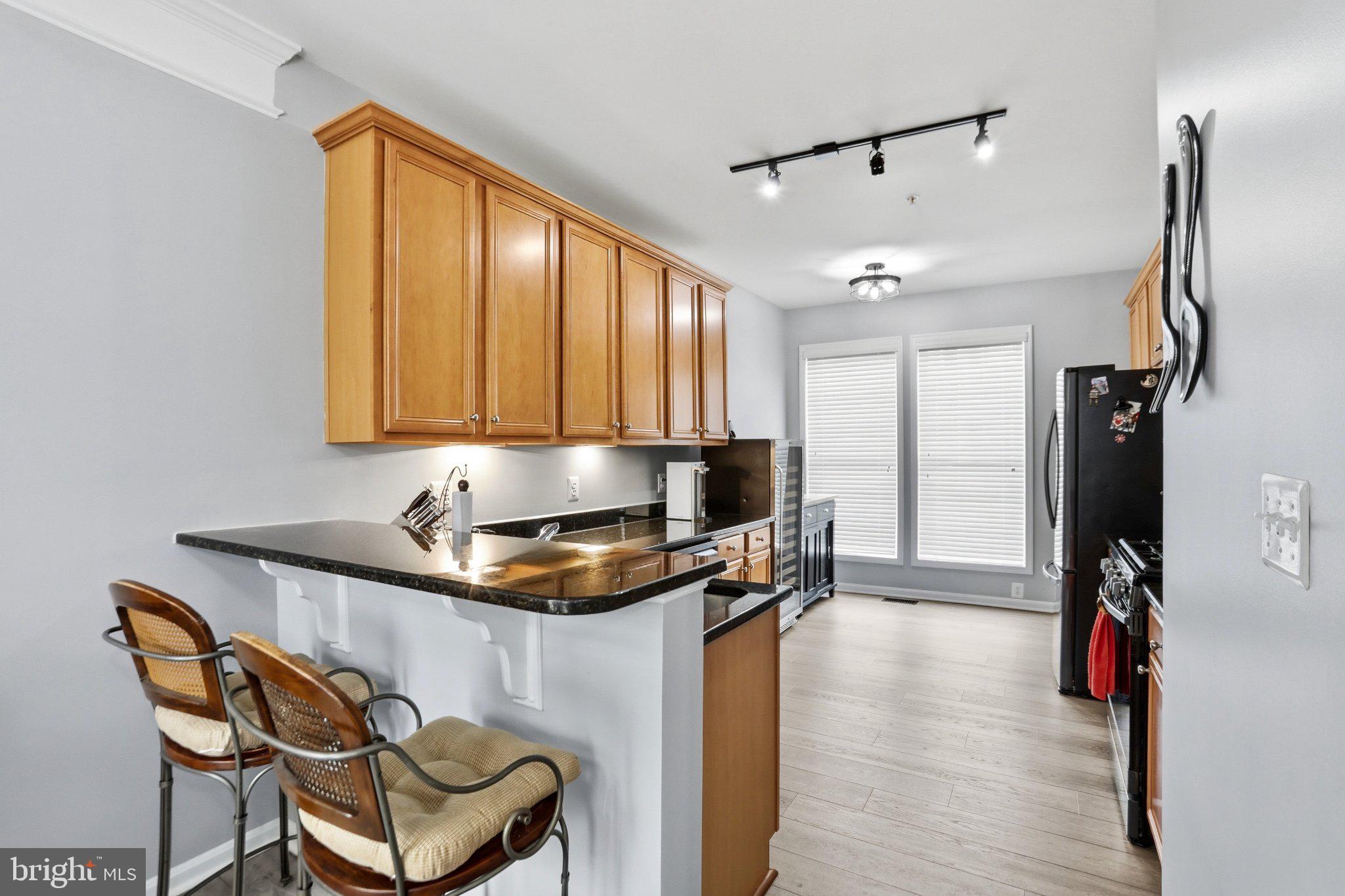 STONE SPRINGS CONDOMINIUMS - Residential