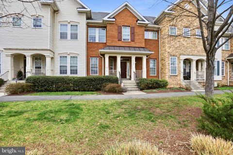 Photo of 24684 Rosebay Terrace, ALDIE, VA 20105 (MLS # VALO2119818)