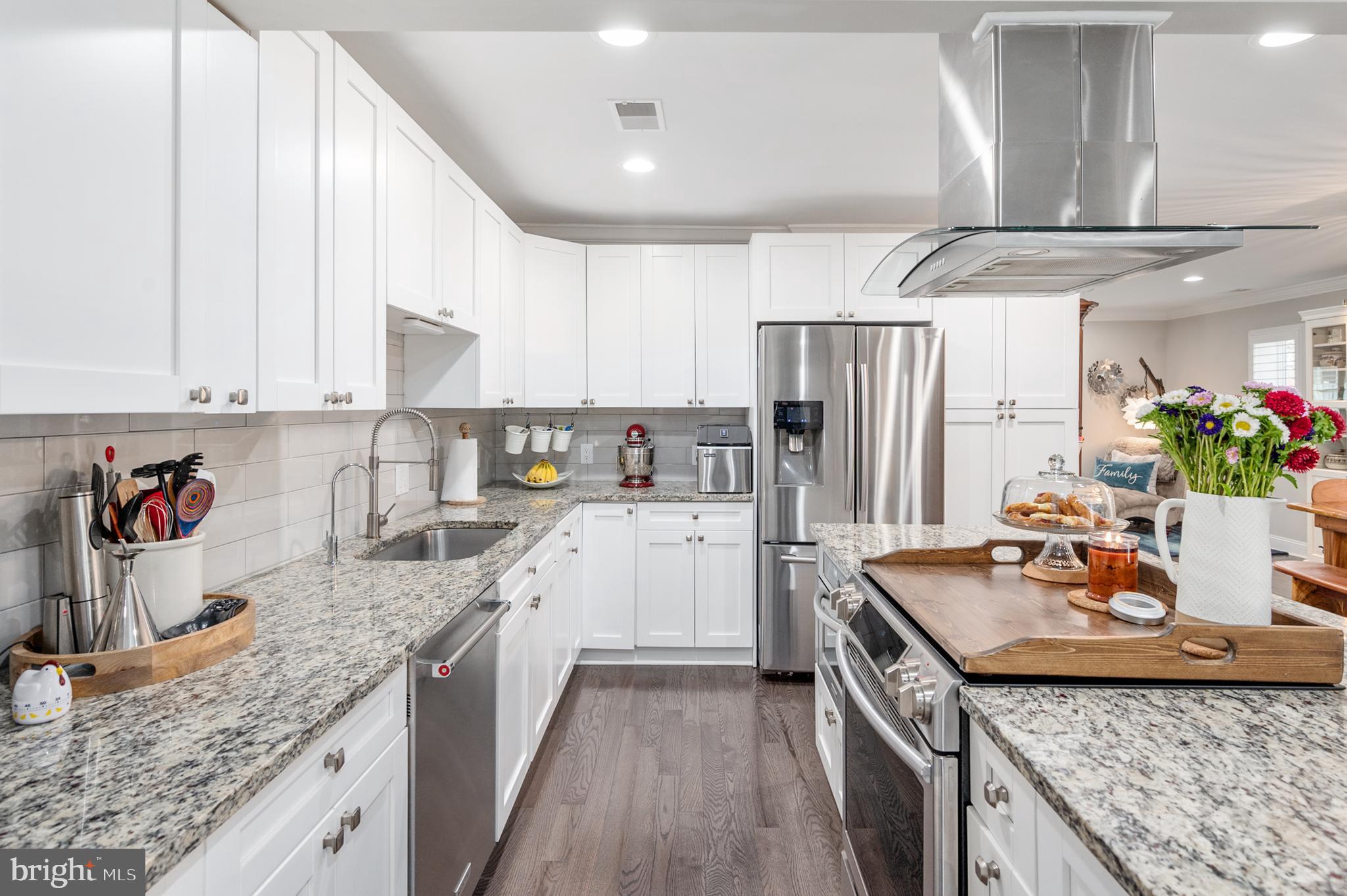 NINE OAKS - Residential