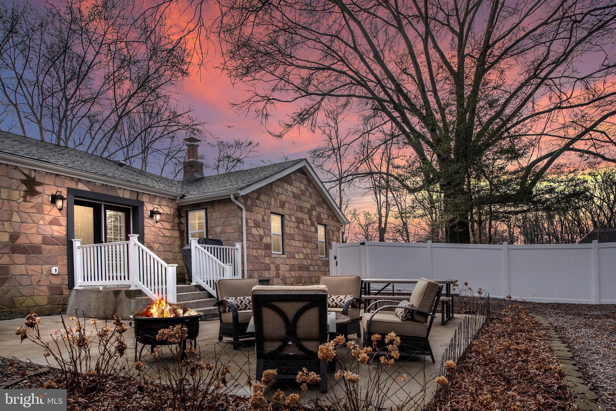 NINE OAKS - Residential