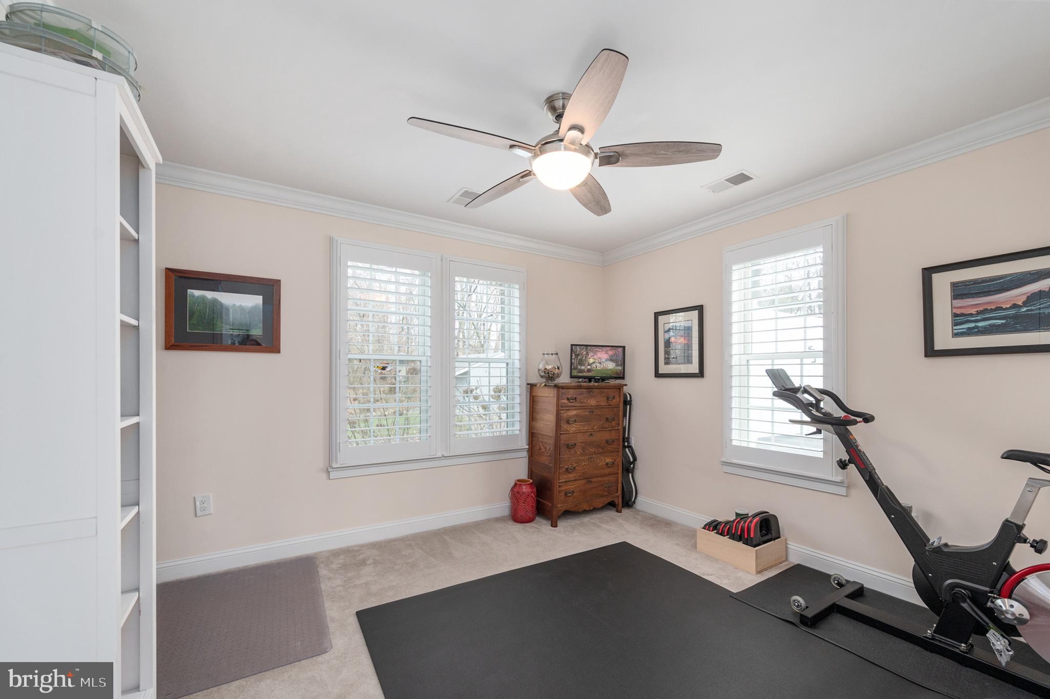 NINE OAKS - Residential