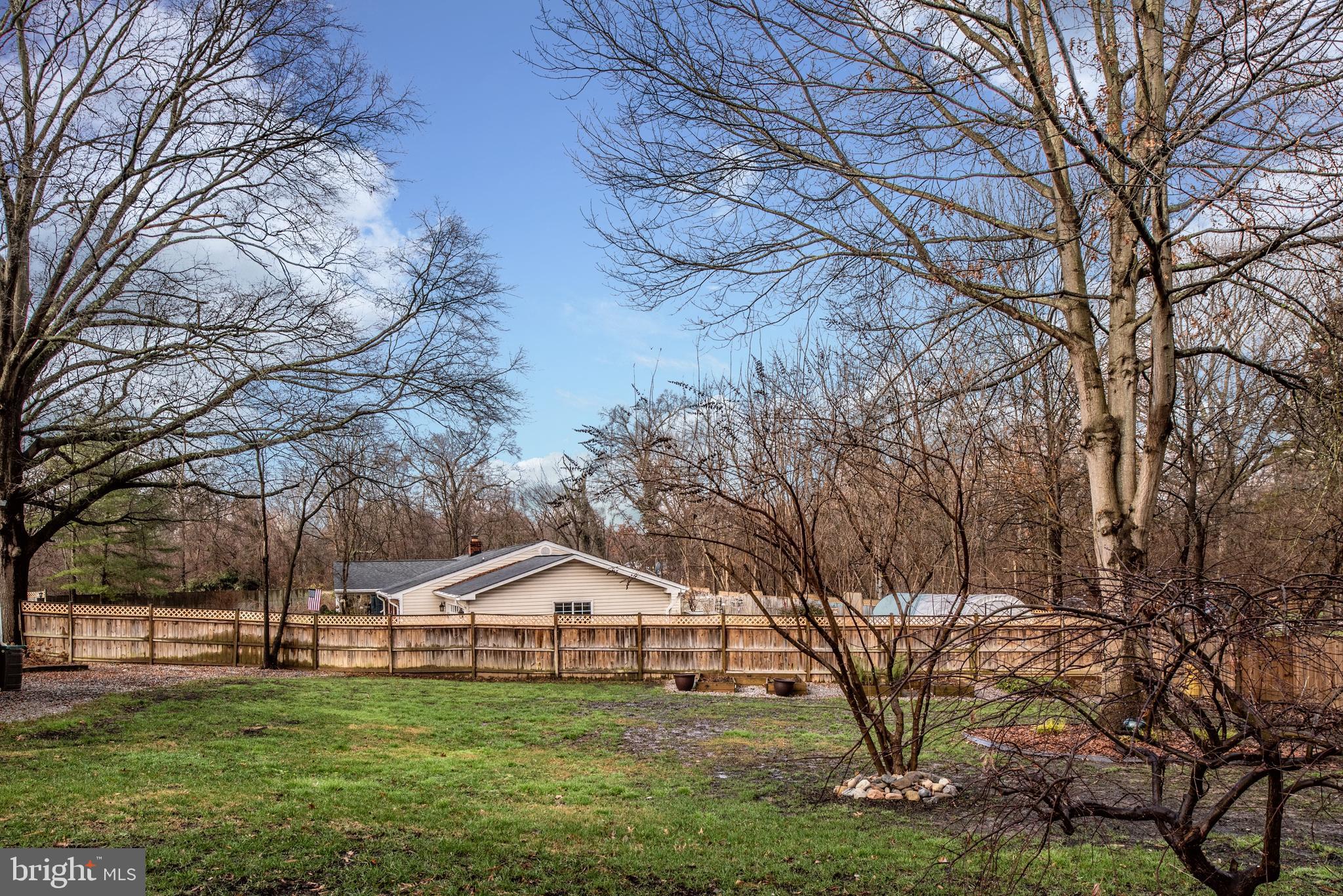 NINE OAKS - Residential