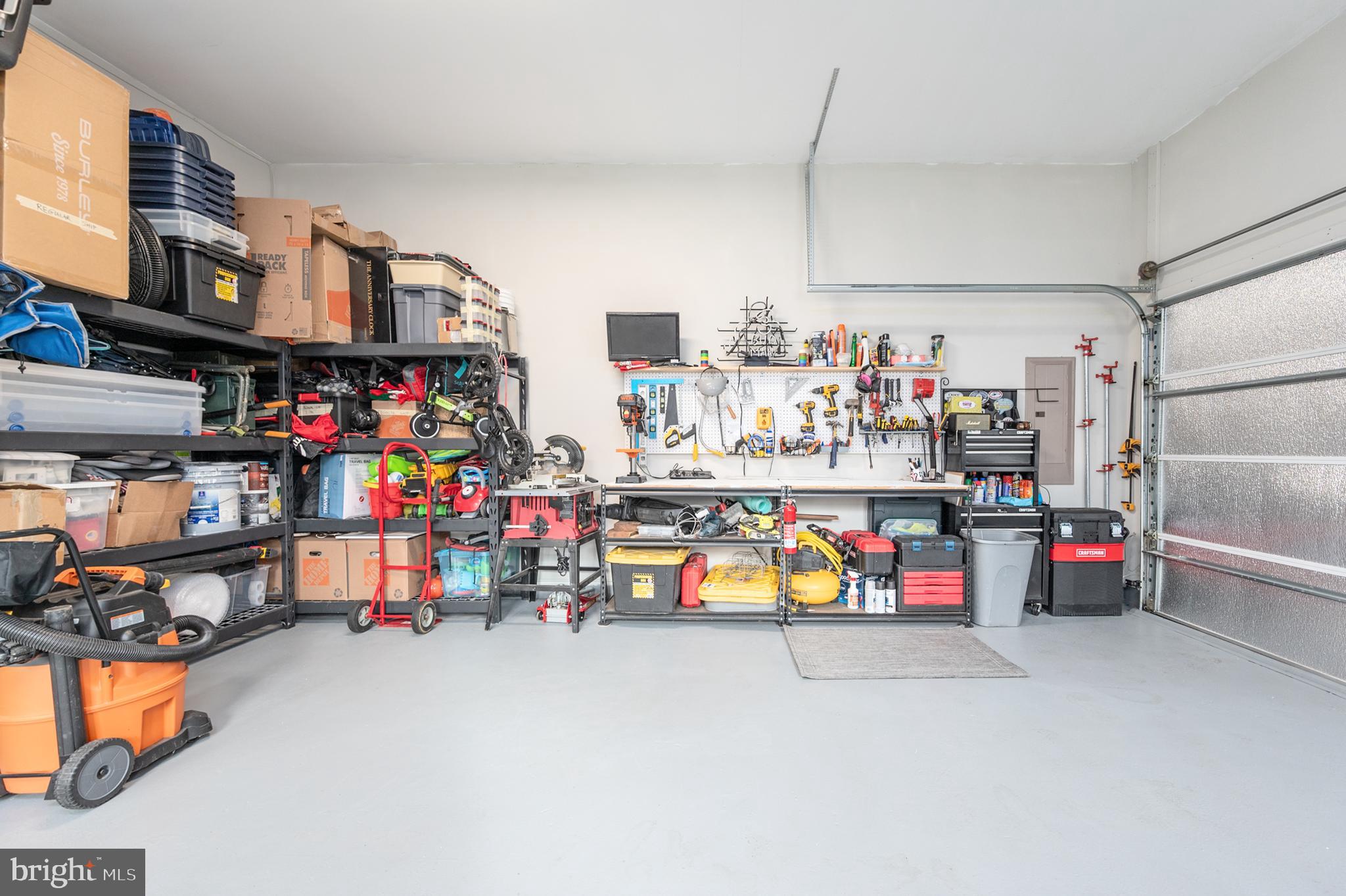 NINE OAKS - Residential