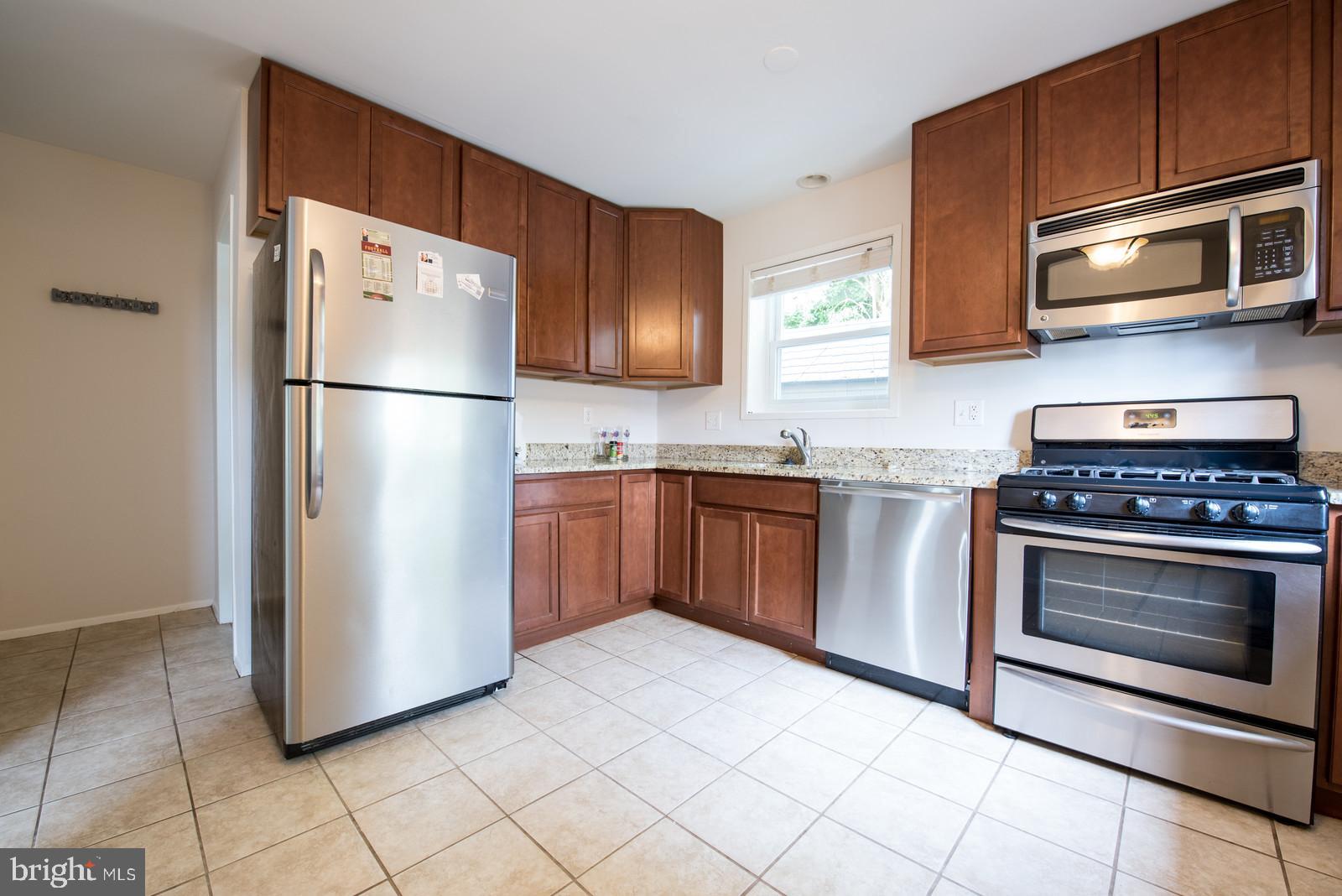 CAMERON - Residential Lease