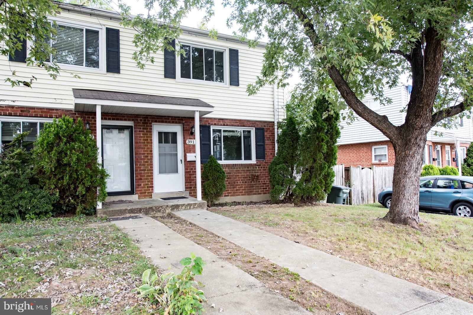 CAMERON - Residential Lease