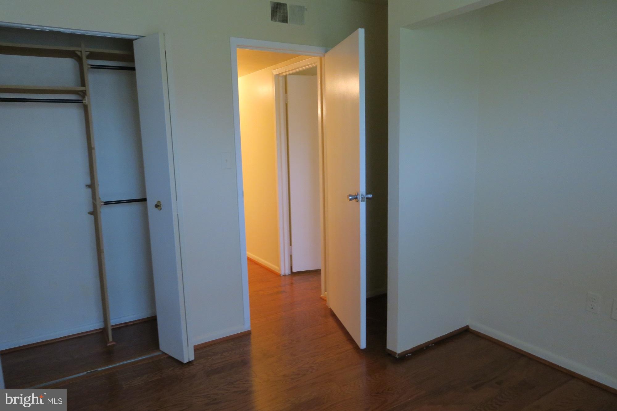 HUNTING RIDGE CONDOMINIUM - Residential Lease