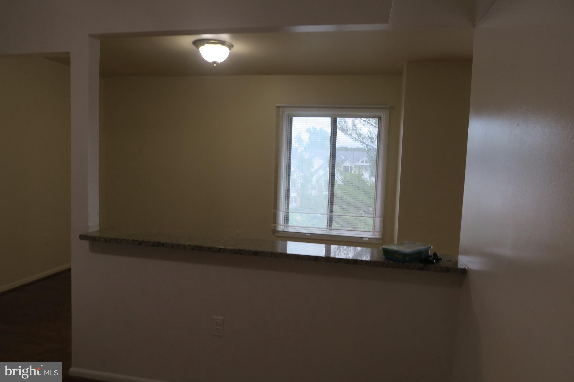 HUNTING RIDGE CONDOMINIUM - Residential Lease