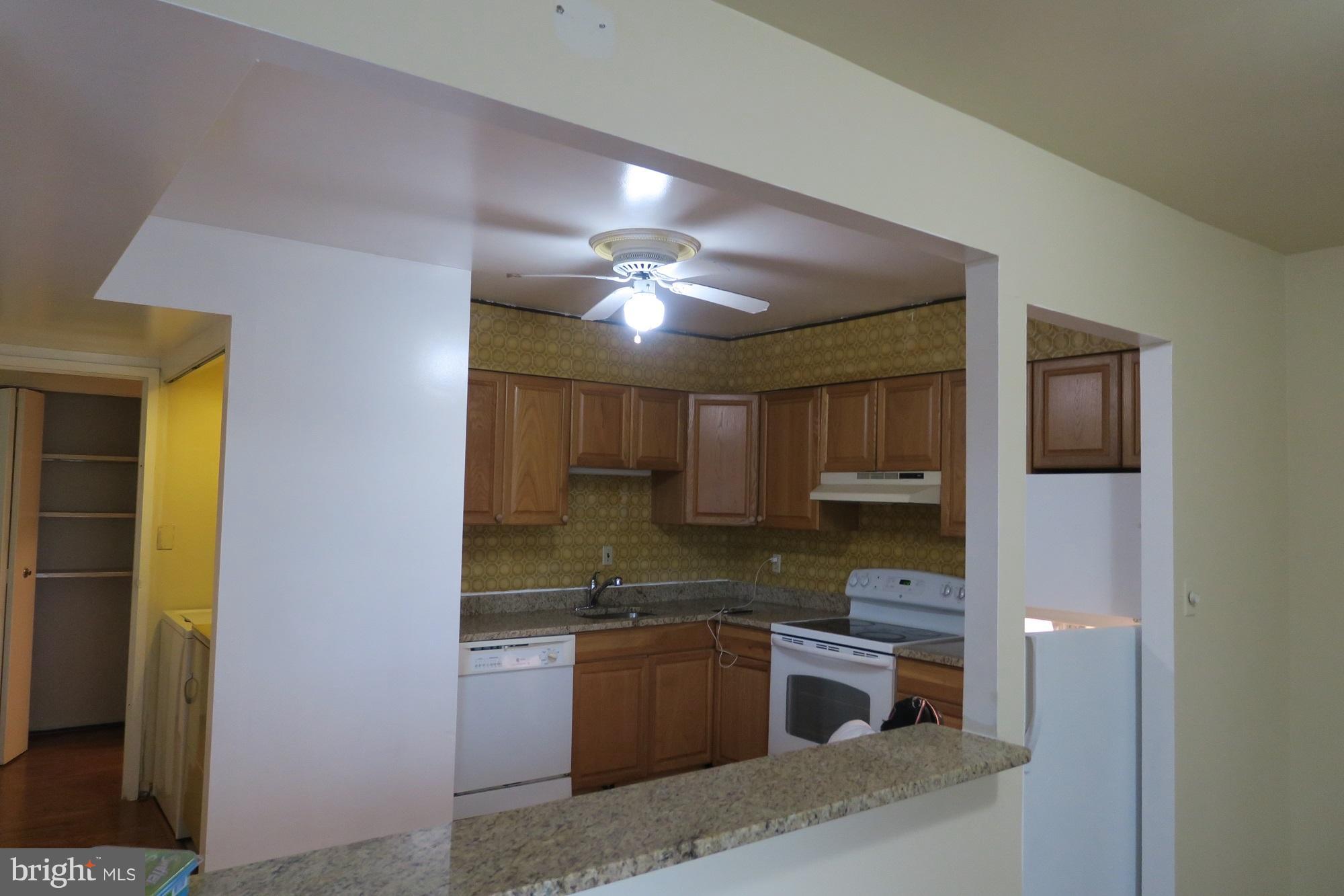 HUNTING RIDGE CONDOMINIUM - Residential Lease