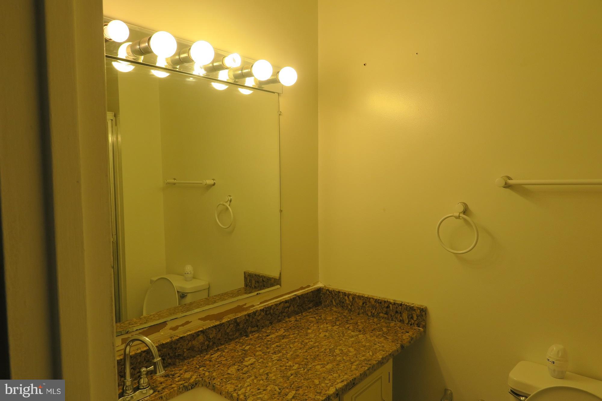 HUNTING RIDGE CONDOMINIUM - Residential Lease