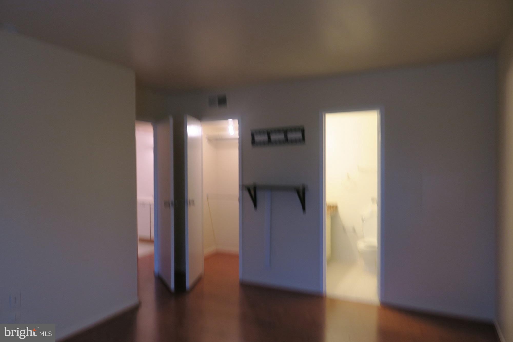 HUNTING RIDGE CONDOMINIUM - Residential Lease