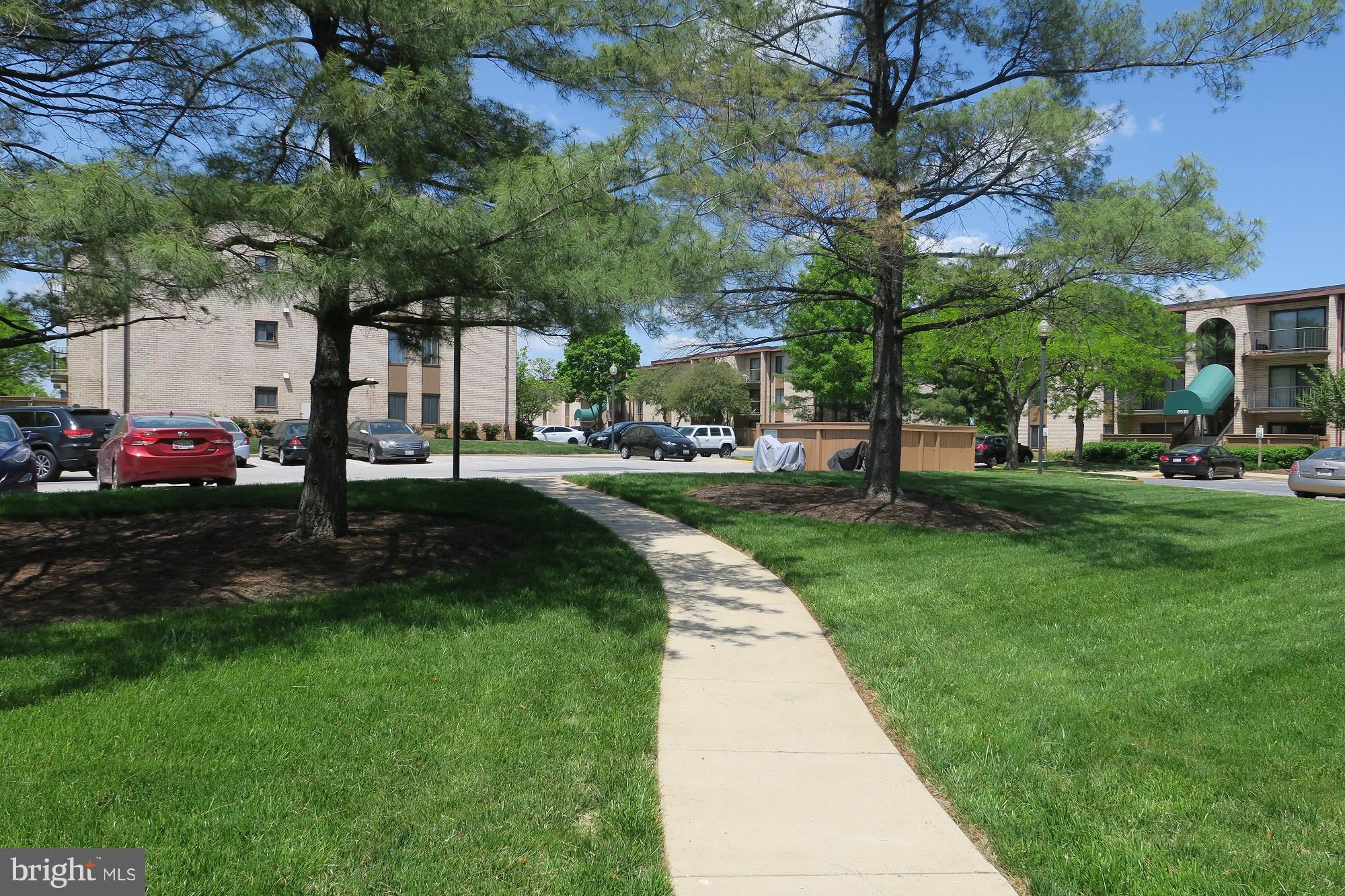 HUNTING RIDGE CONDOMINIUM - Residential Lease