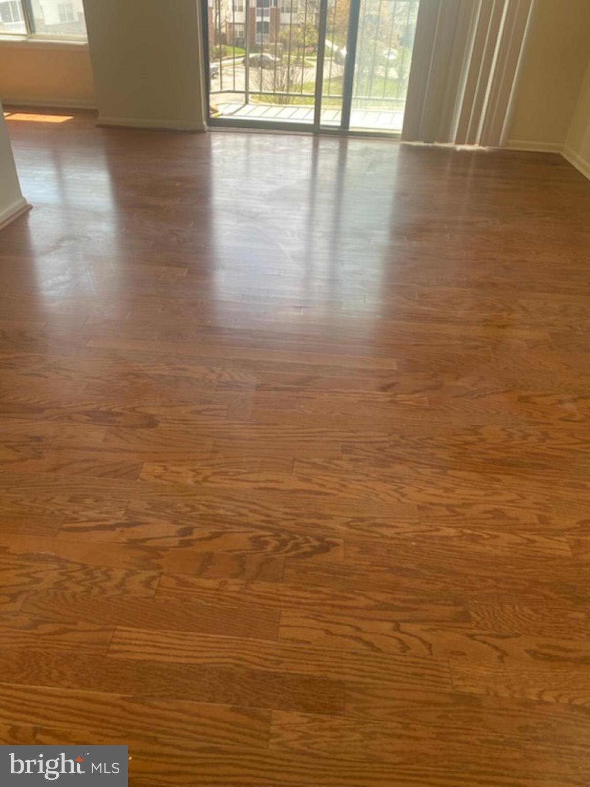 HUNTING RIDGE CONDOMINIUM - Residential Lease