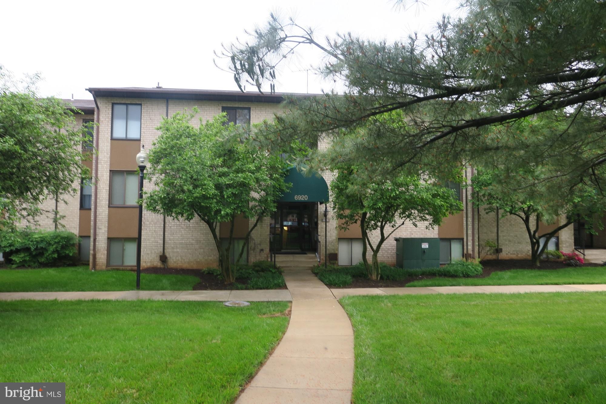 HUNTING RIDGE CONDOMINIUM - Residential Lease
