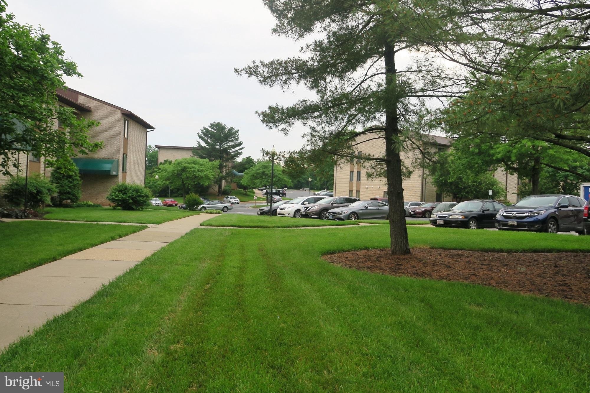 HUNTING RIDGE CONDOMINIUM - Residential Lease