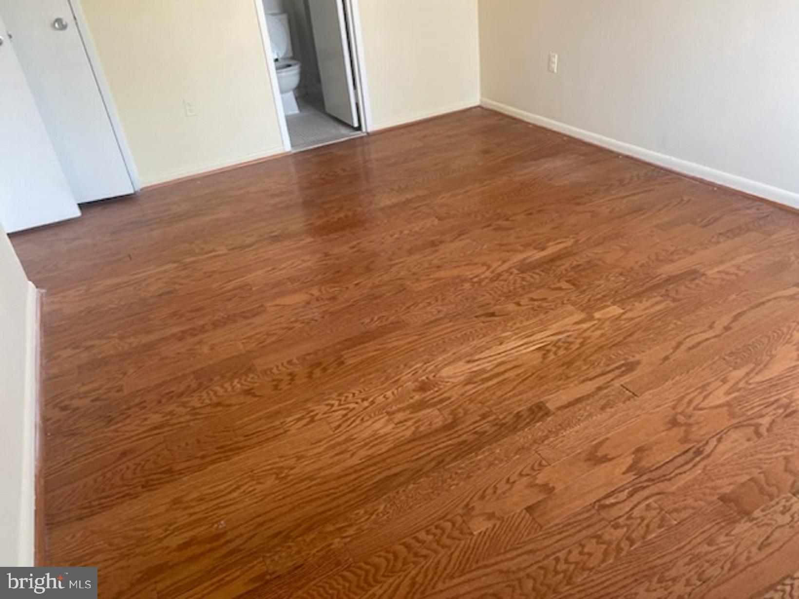 HUNTING RIDGE CONDOMINIUM - Residential Lease