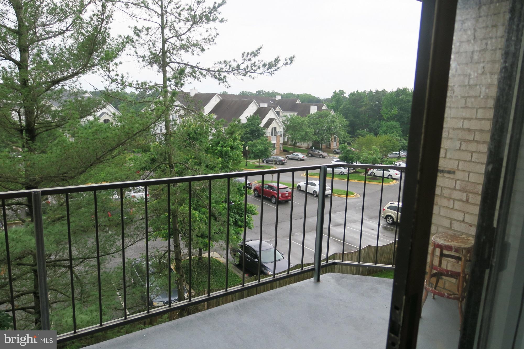 HUNTING RIDGE CONDOMINIUM - Residential Lease