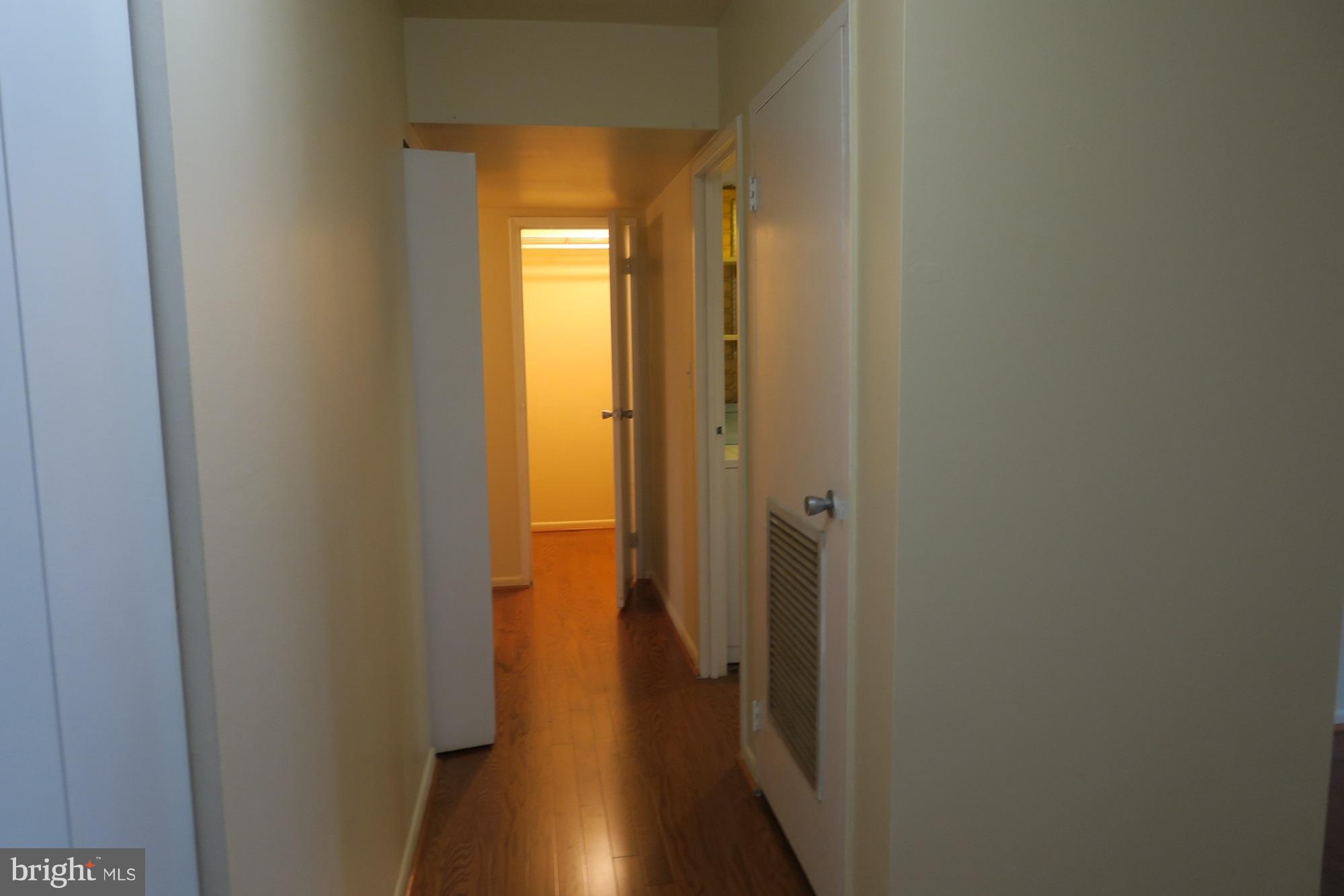 HUNTING RIDGE CONDOMINIUM - Residential Lease