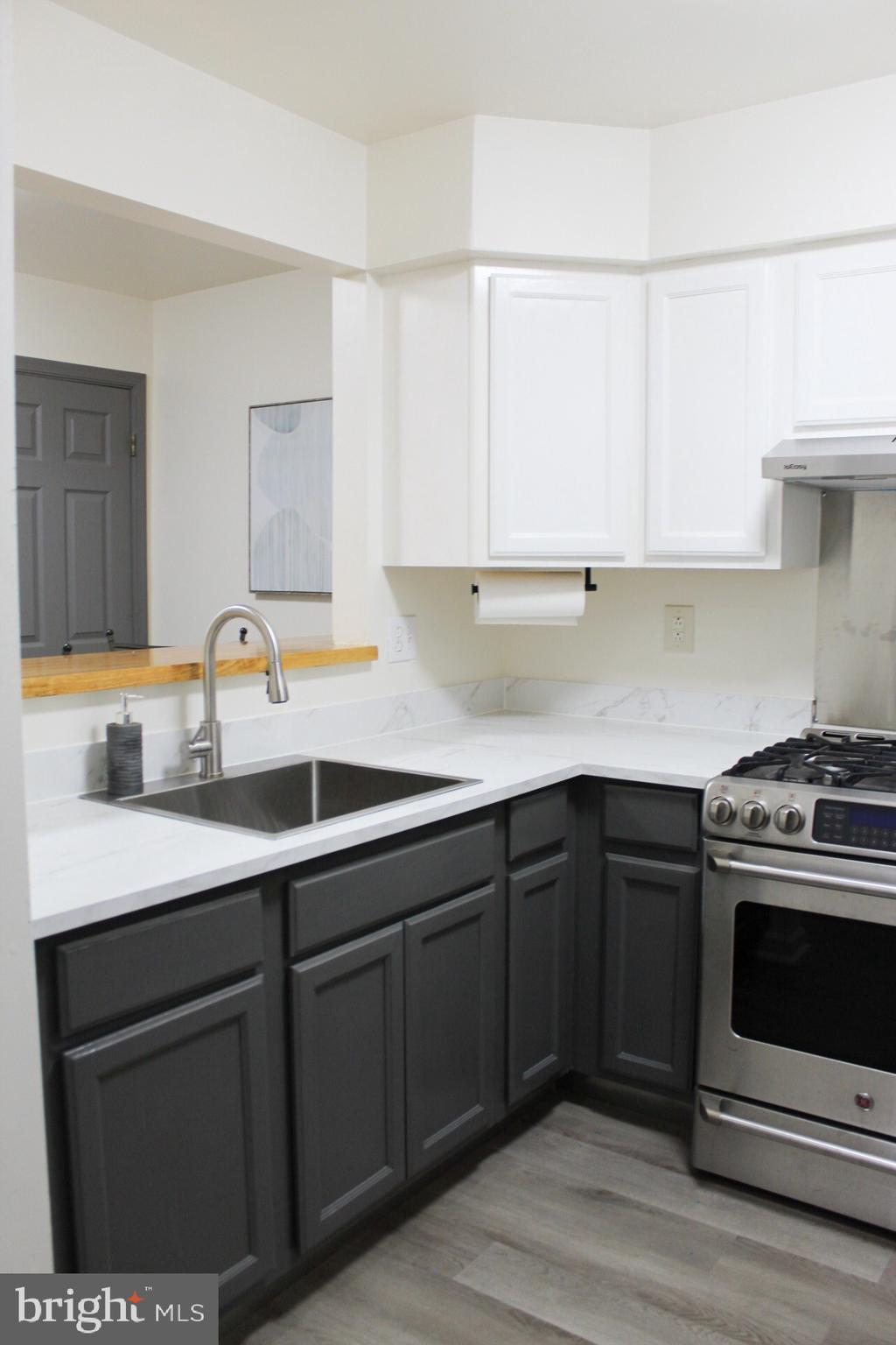 PHILADELPHIA (WEST) - Residential Lease