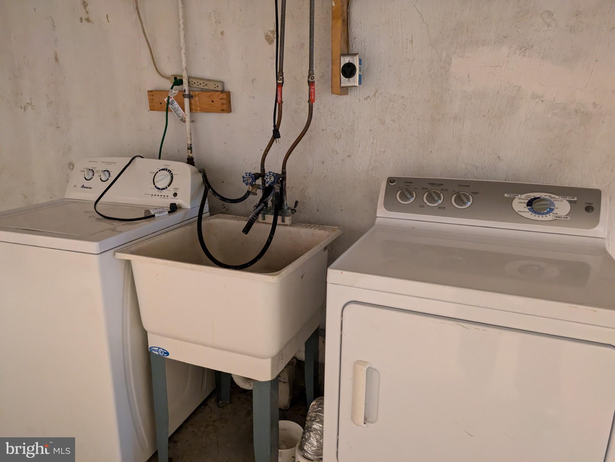 PHILADELPHIA (WEST) - Residential Lease