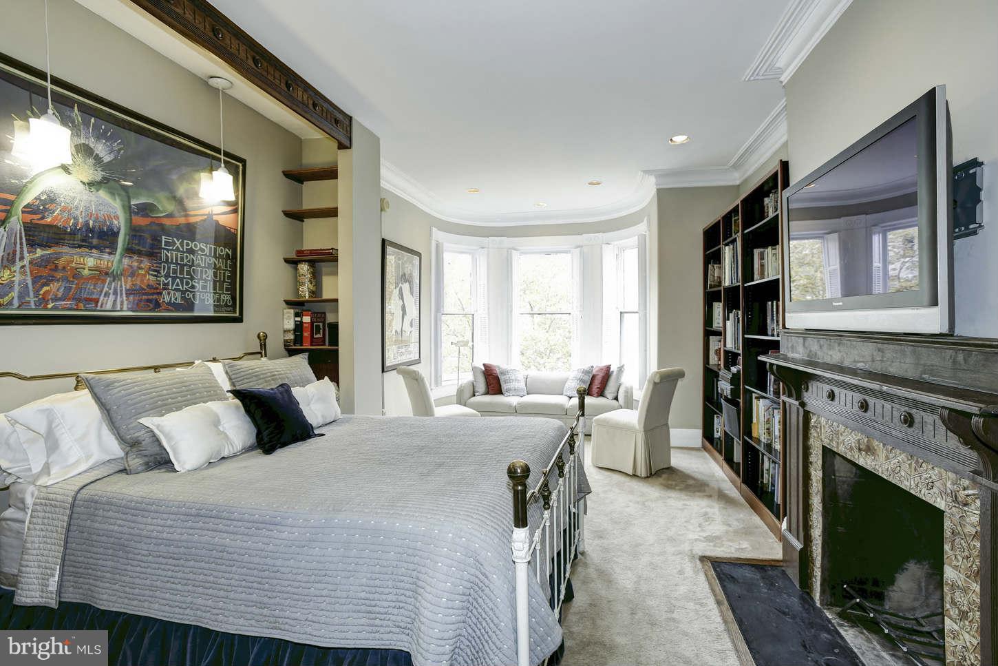 LOGAN CIRCLE - Residential