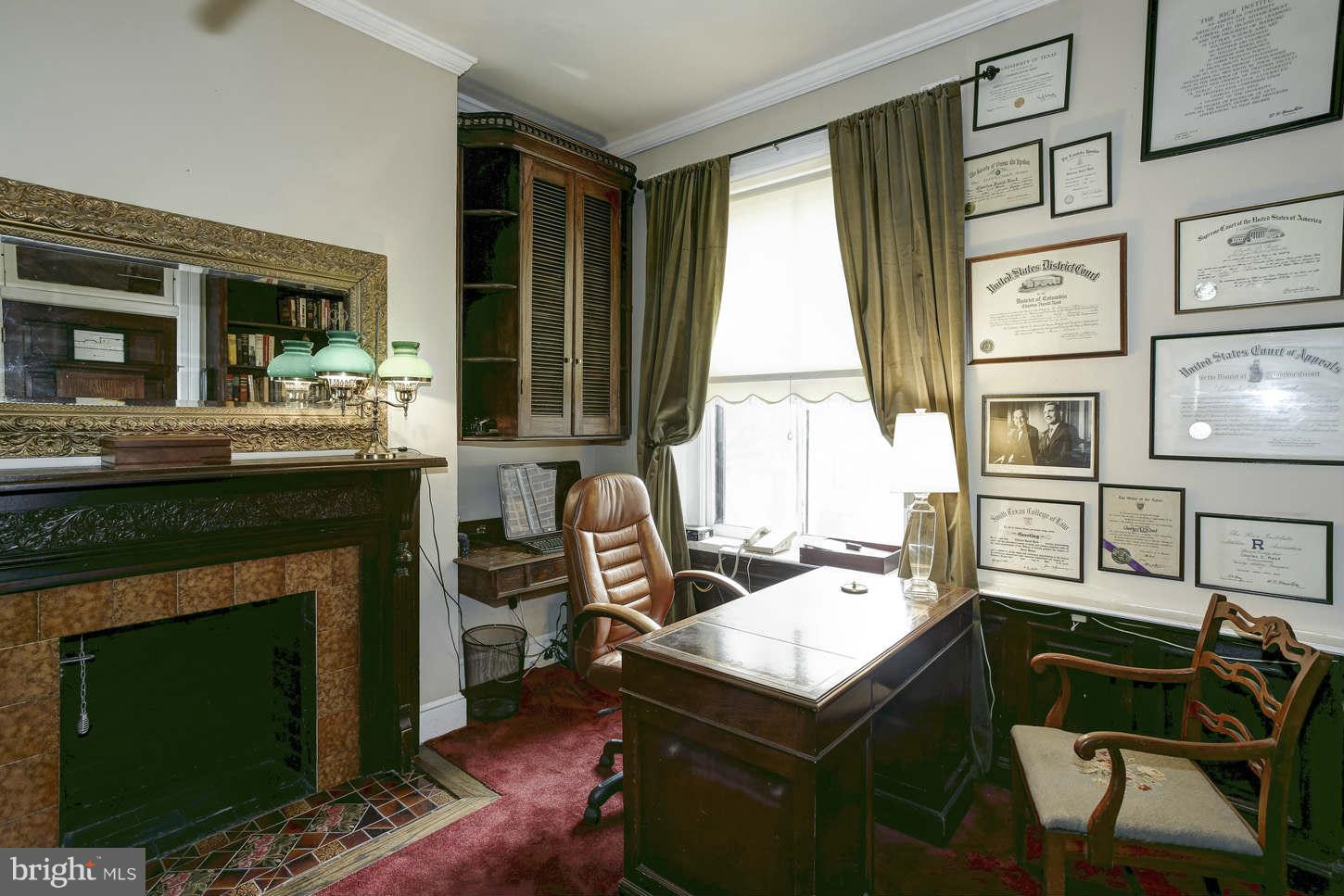 LOGAN CIRCLE - Residential