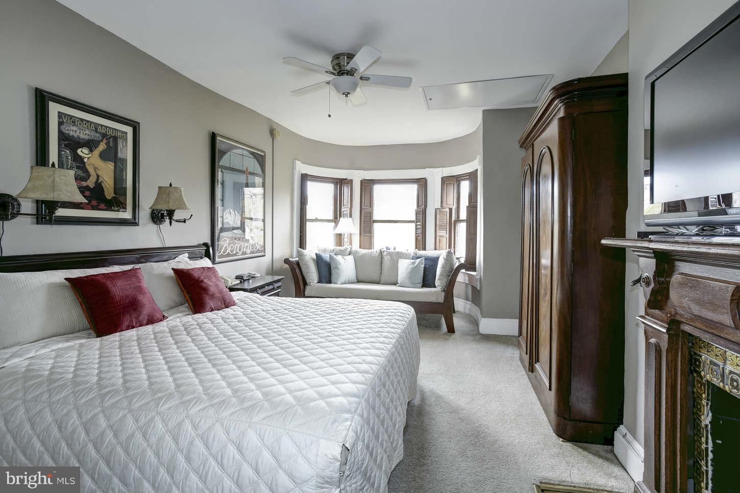 LOGAN CIRCLE - Residential