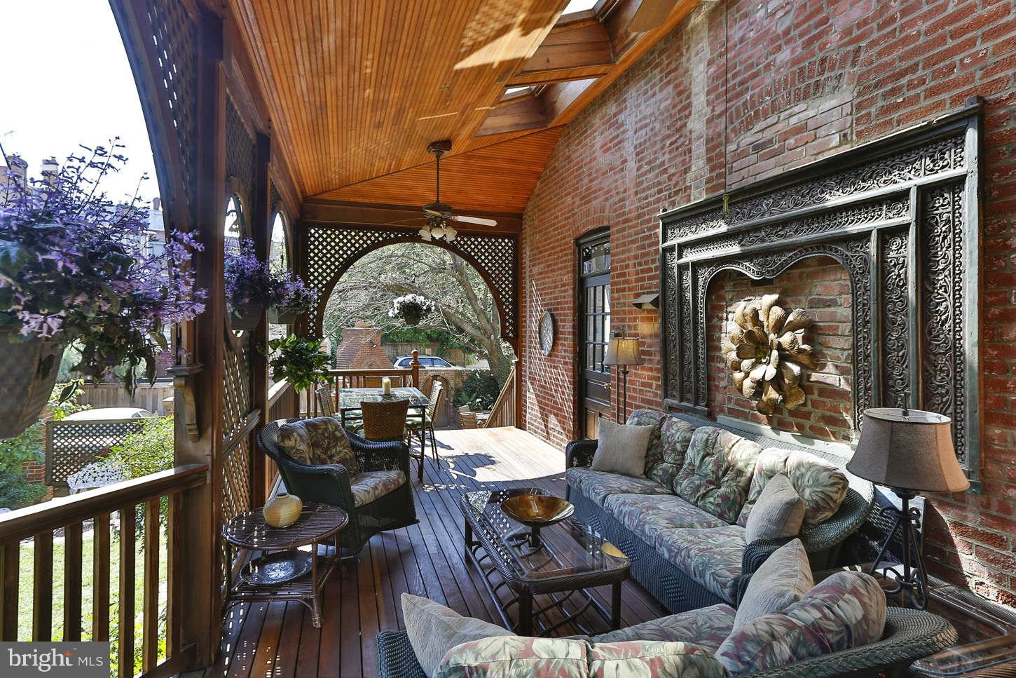LOGAN CIRCLE - Residential