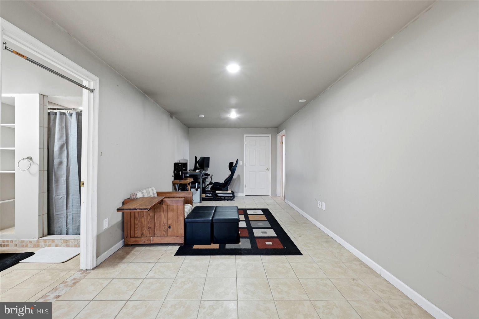 SPRUCE HILL ESTATES - Residential