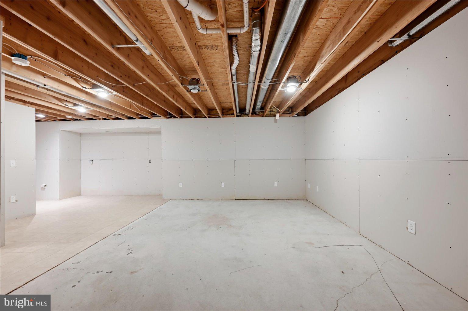 SPRUCE HILL ESTATES - Residential