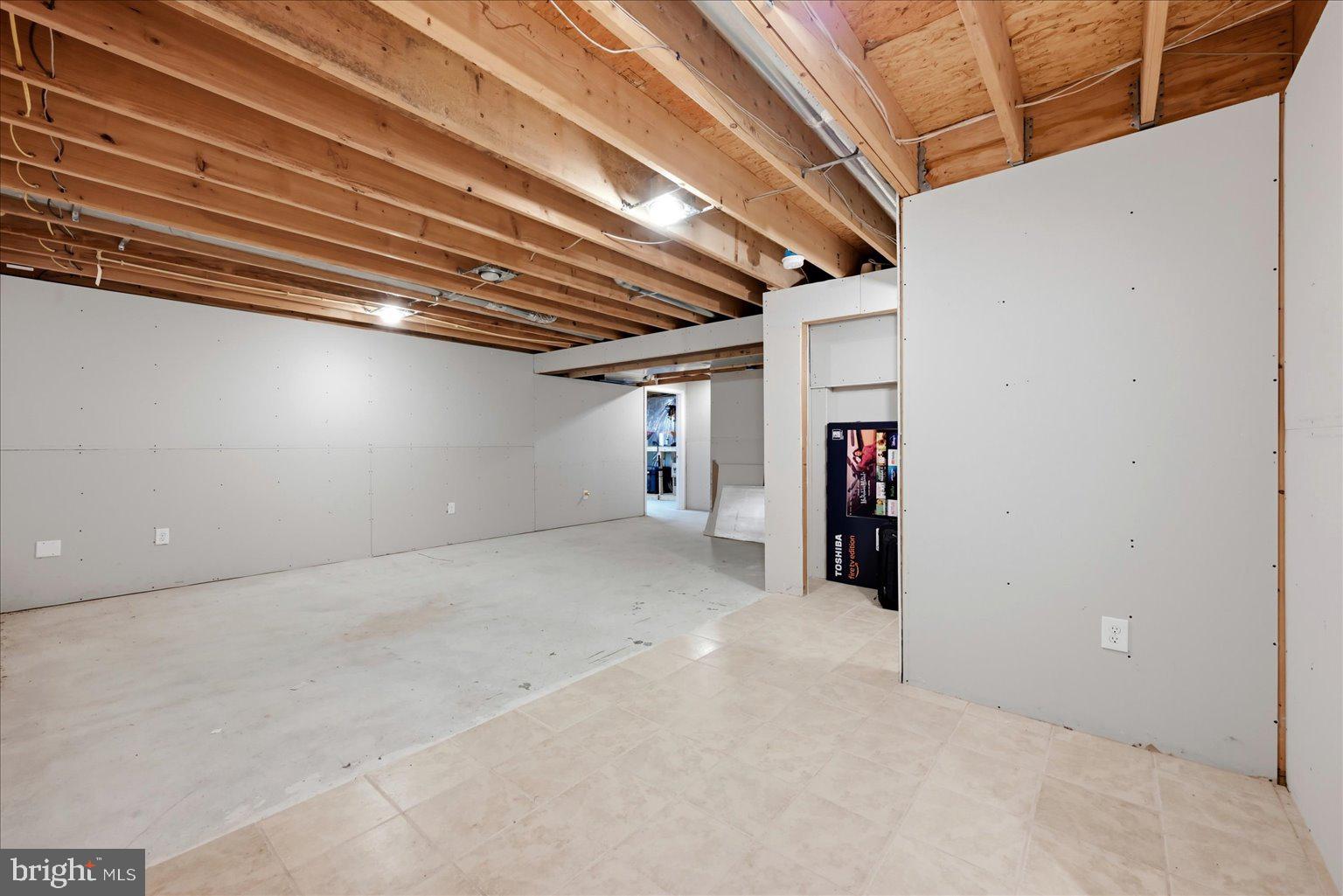 SPRUCE HILL ESTATES - Residential