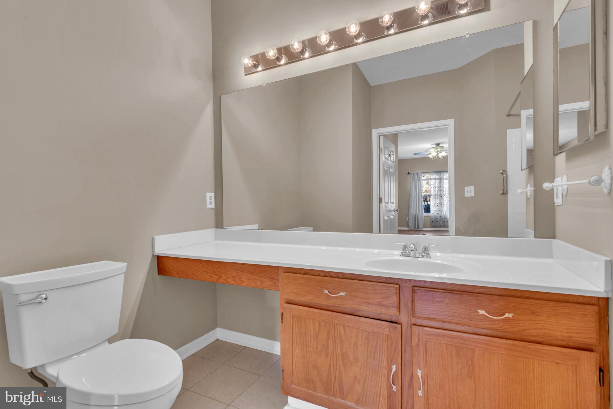 CEDAR GROVE AT CROFTON - Residential