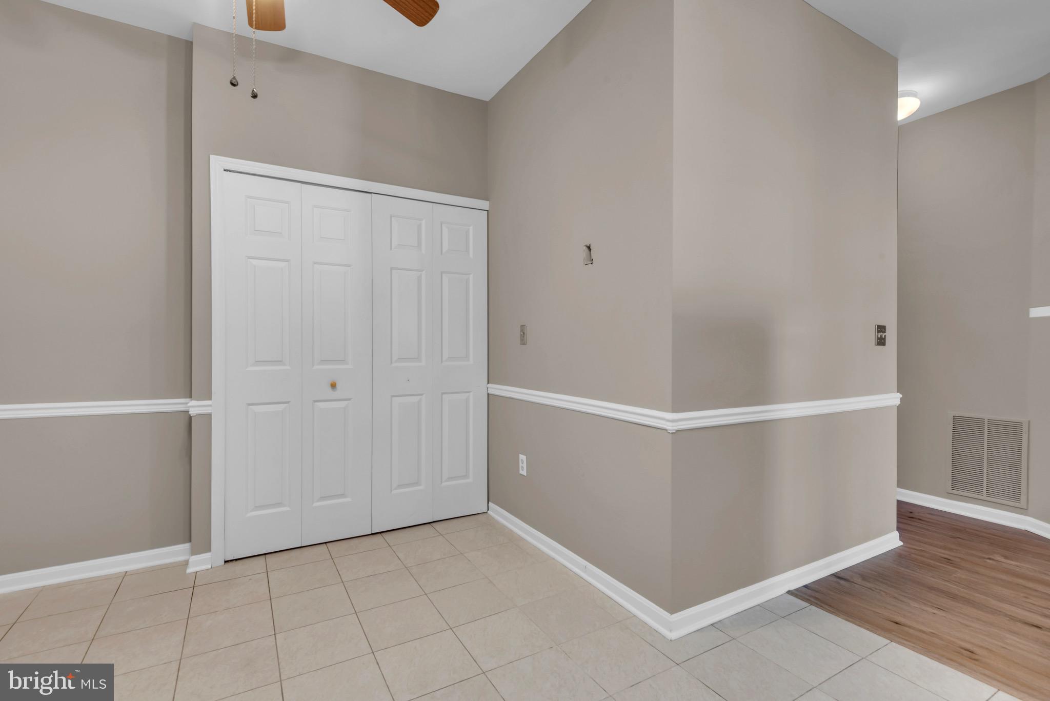 CEDAR GROVE AT CROFTON - Residential