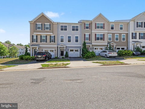 Townhouse For Rent - 1428 Hudgins Farm Circle<br/> FREDERICKSBURG, VA 22408