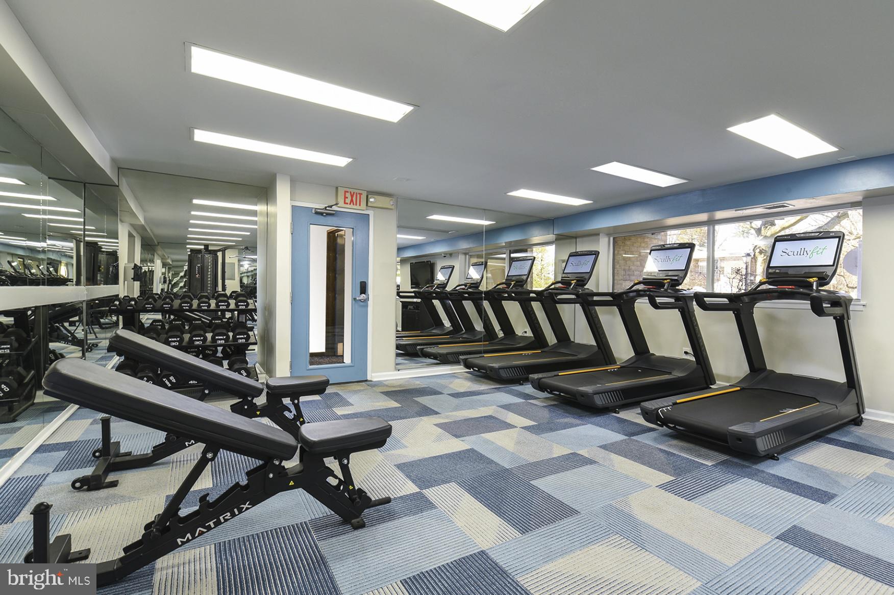 284 IVEN AVENUE 2B-290-1B