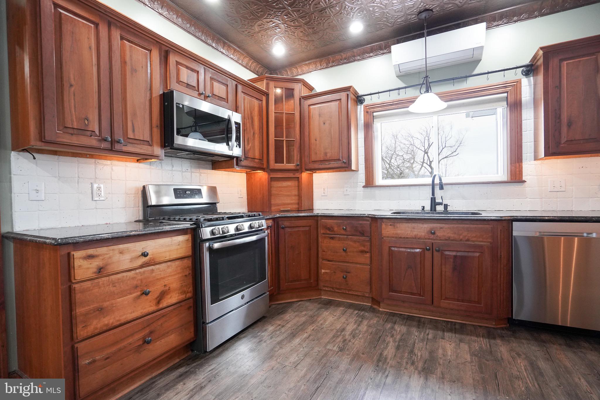 POTTSVILLE - Residential