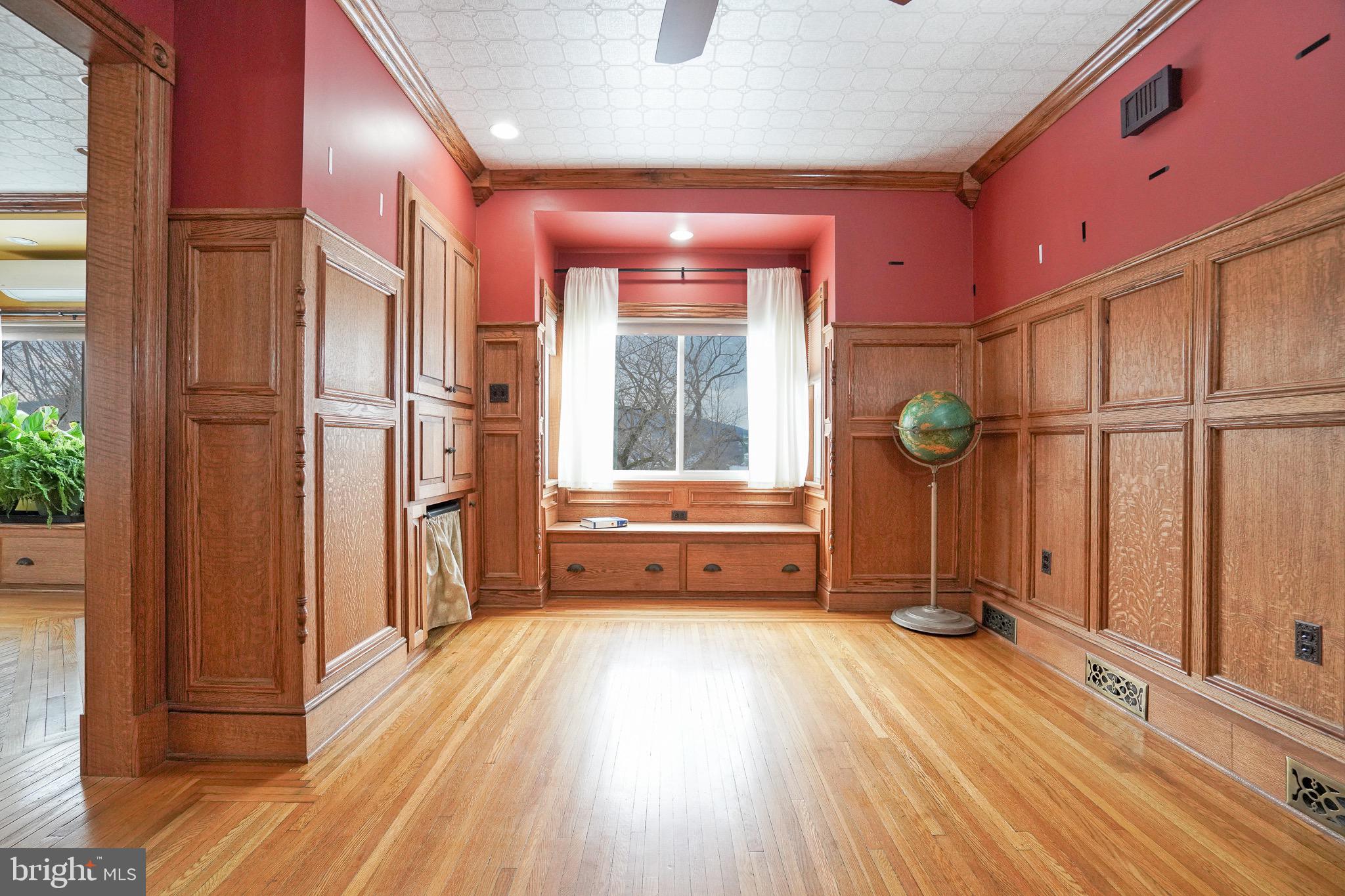 POTTSVILLE - Residential