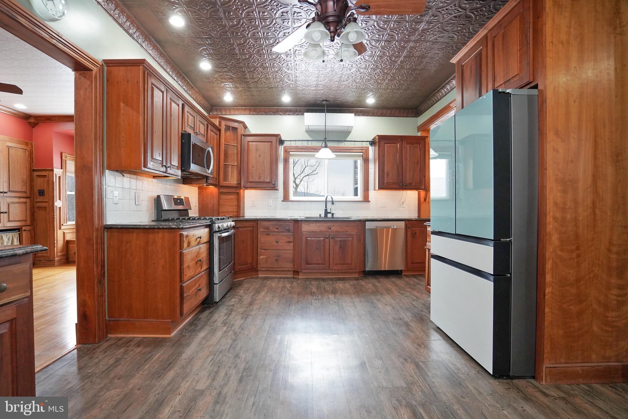 POTTSVILLE - Residential