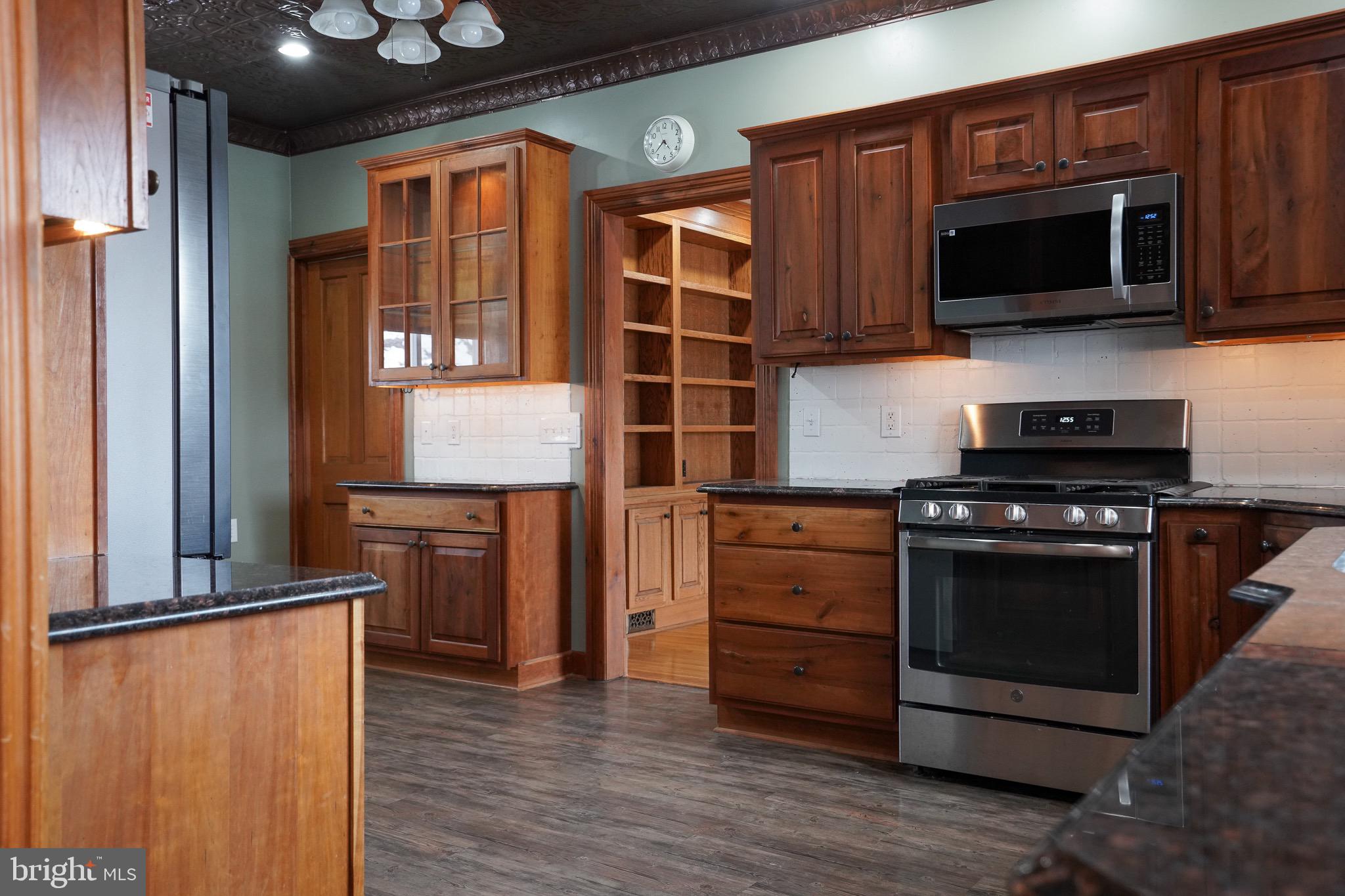 POTTSVILLE - Residential