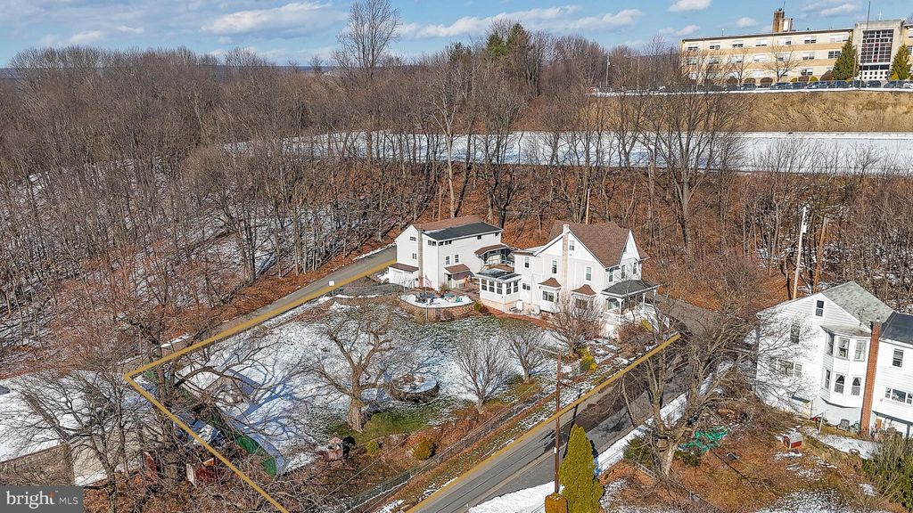 Photo of 436 W Wheeler Street, POTTSVILLE, PA 17901 (MLS # PASK2025284)