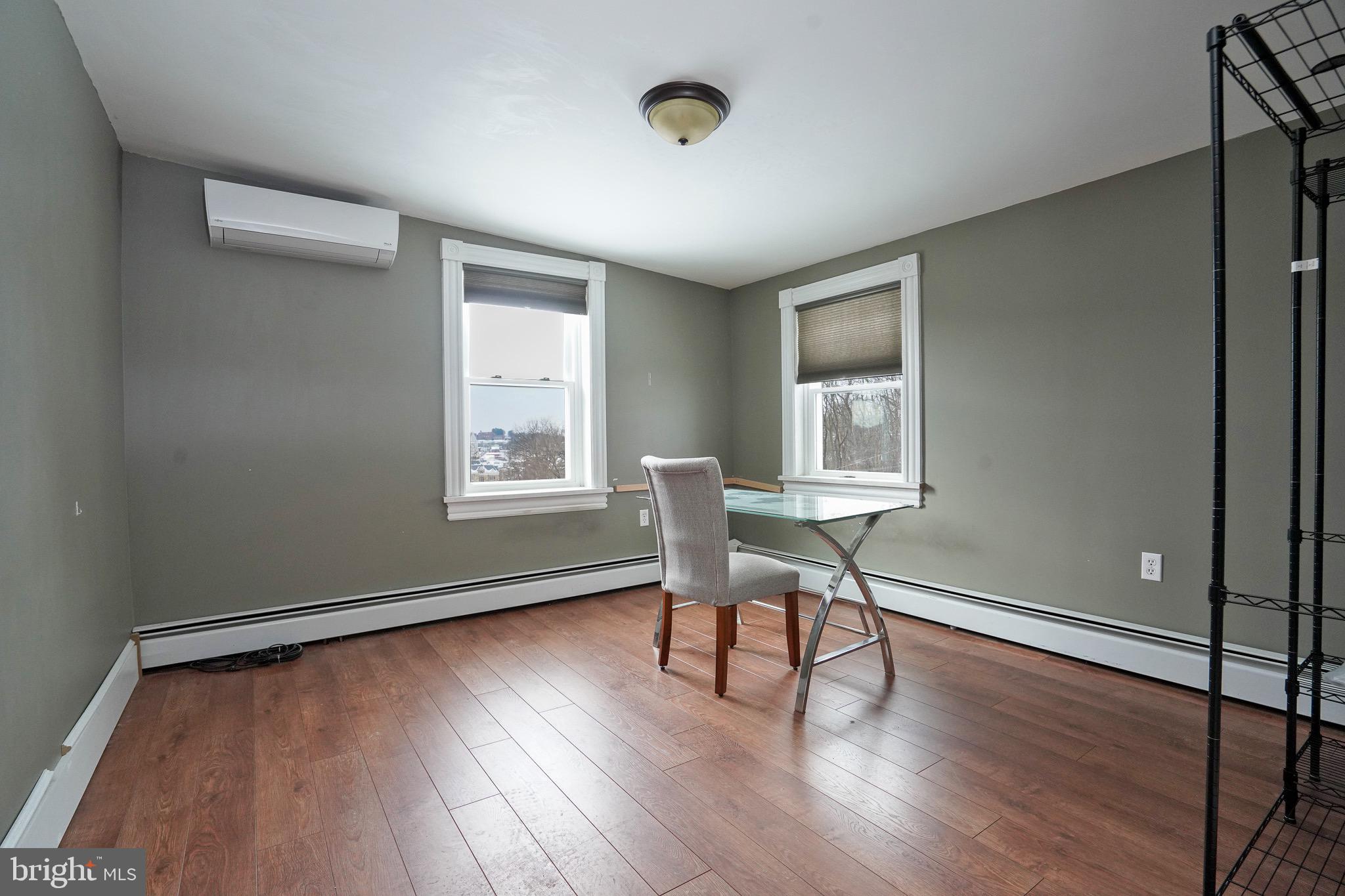 POTTSVILLE - Residential