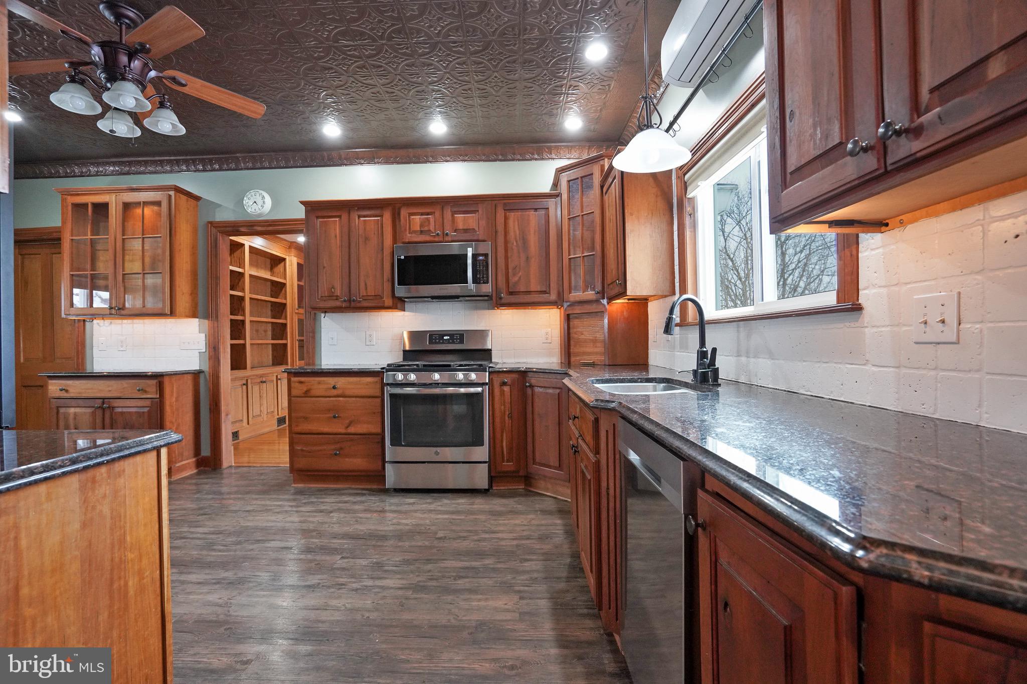 POTTSVILLE - Residential