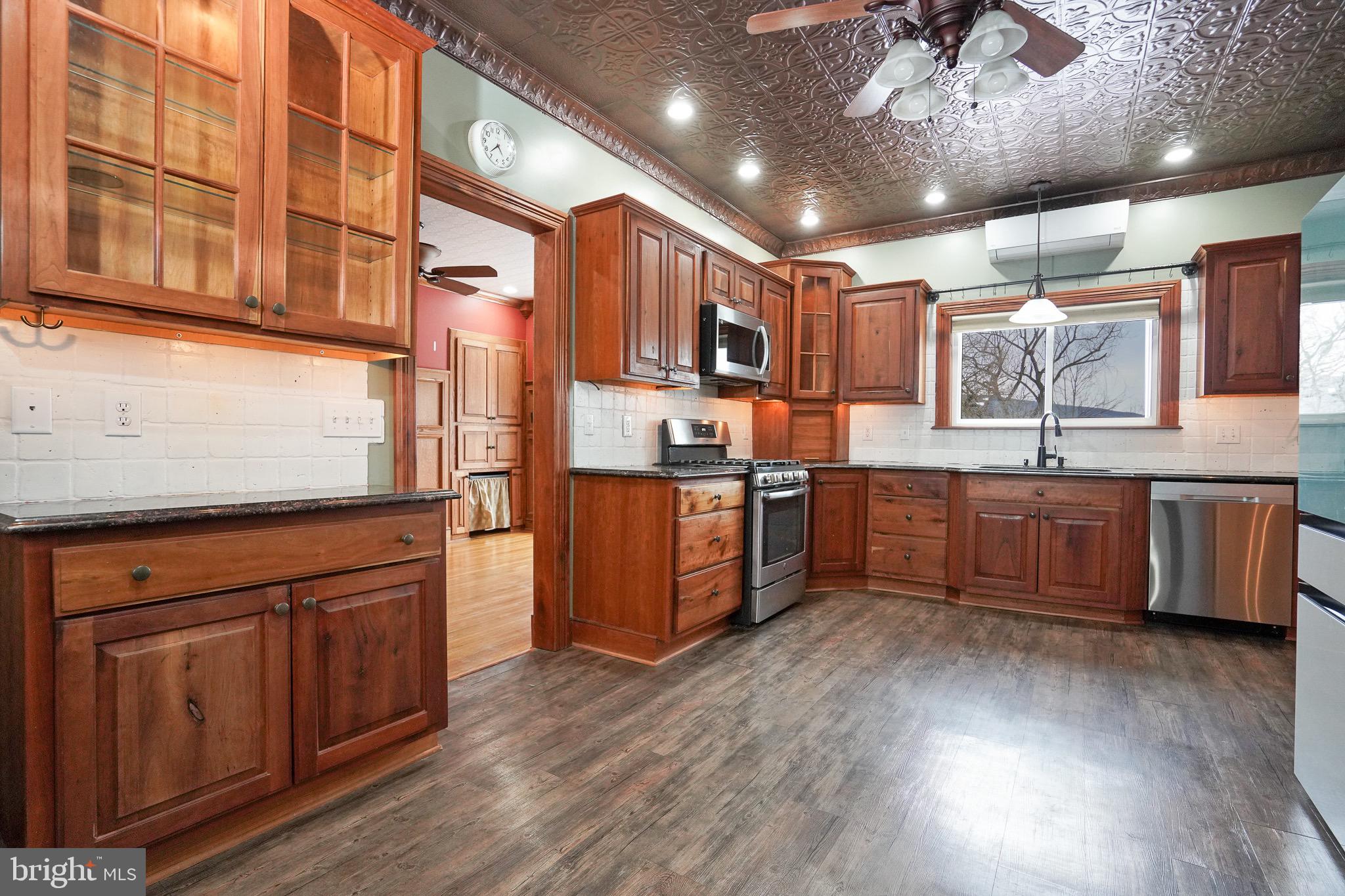 POTTSVILLE - Residential