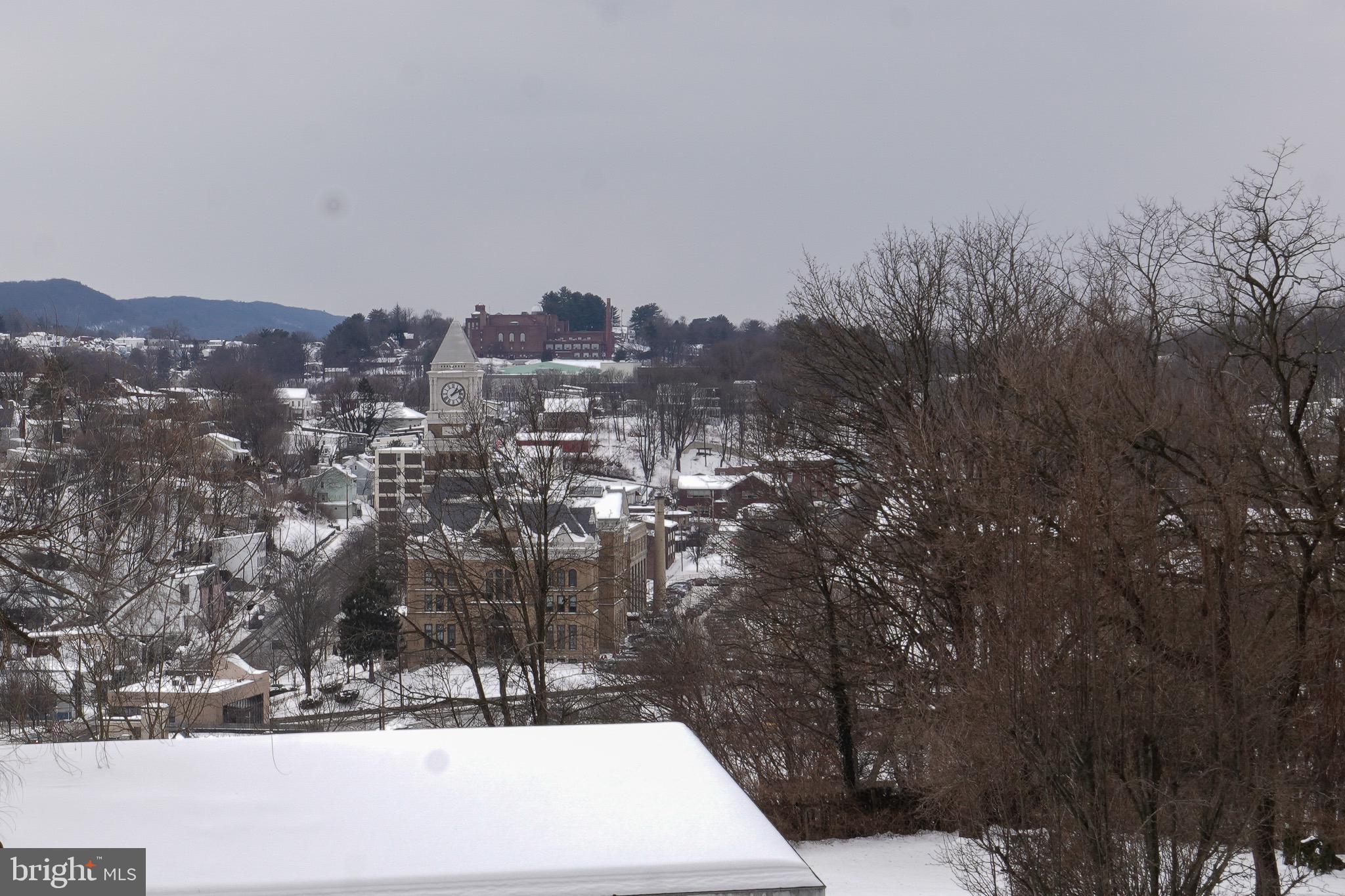 POTTSVILLE - Residential