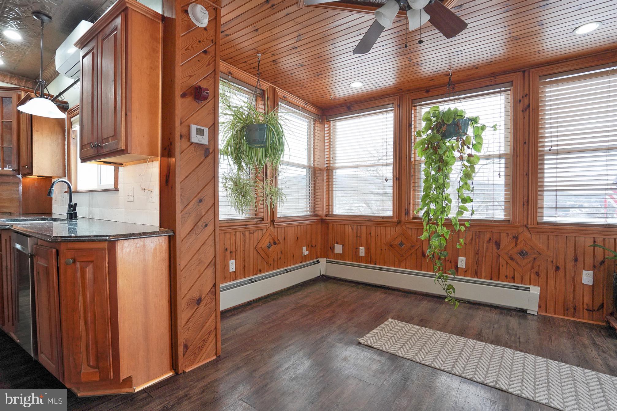 POTTSVILLE - Residential