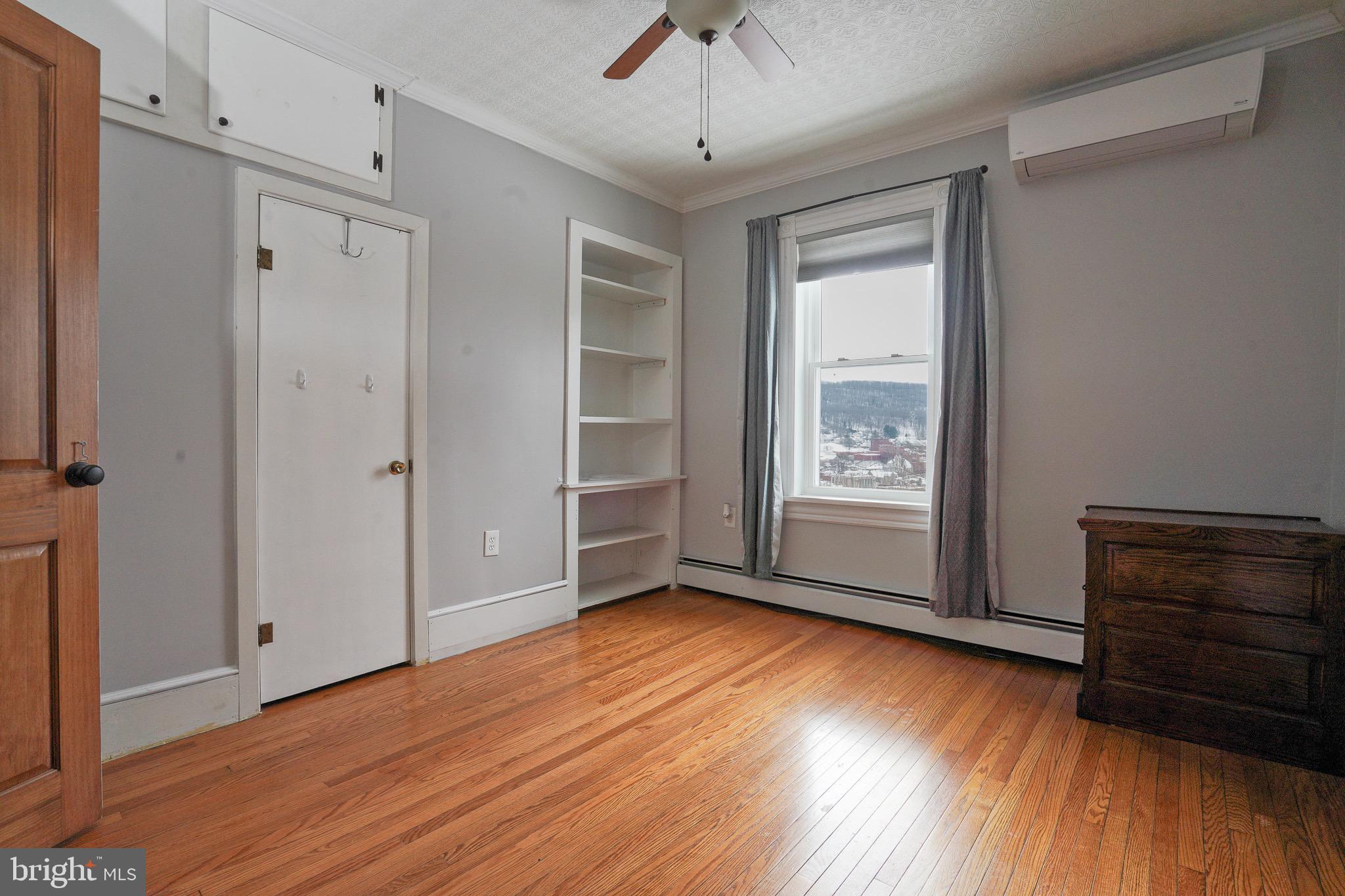 POTTSVILLE - Residential