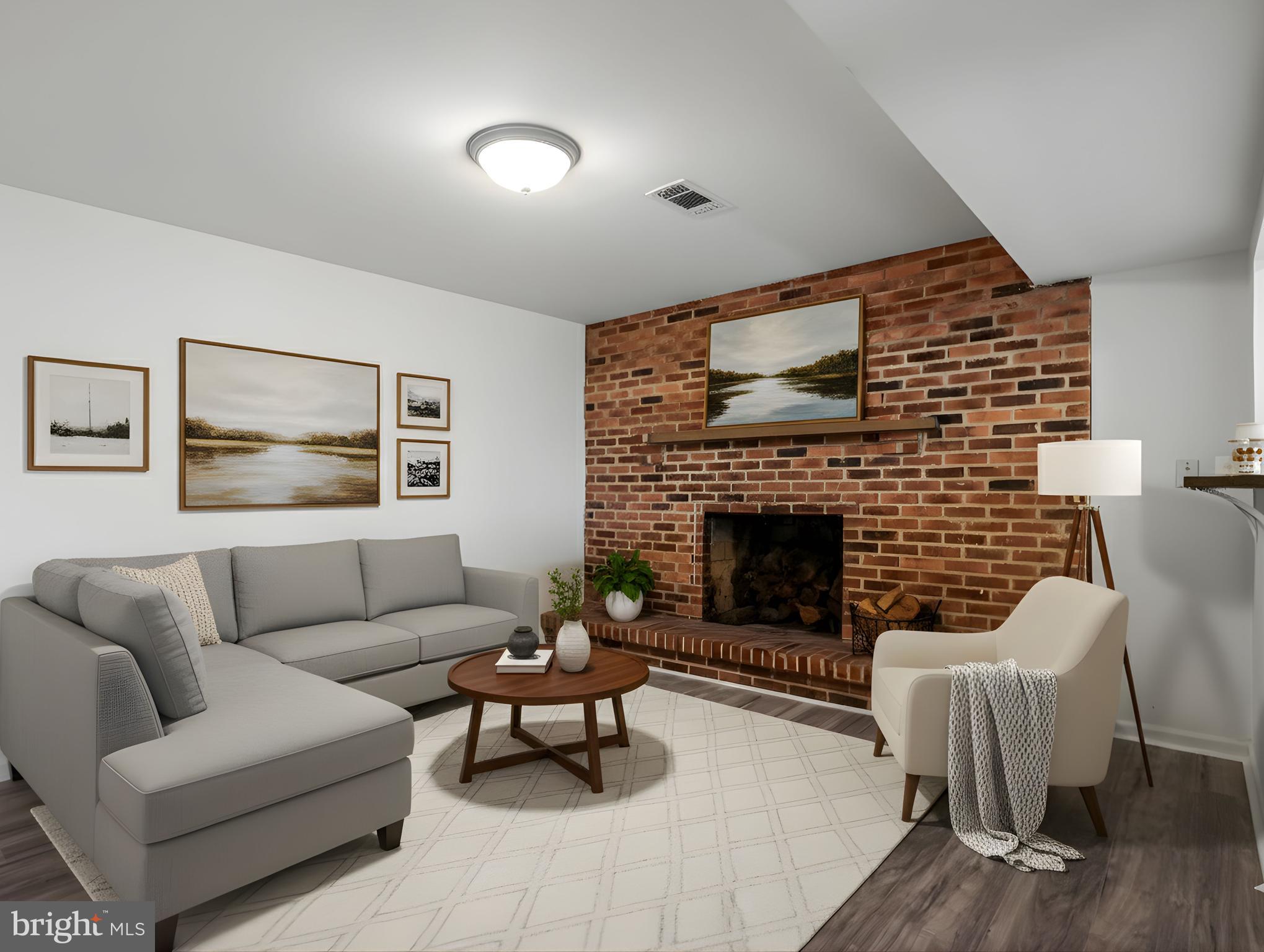 COUNTRY LAKES - Residential