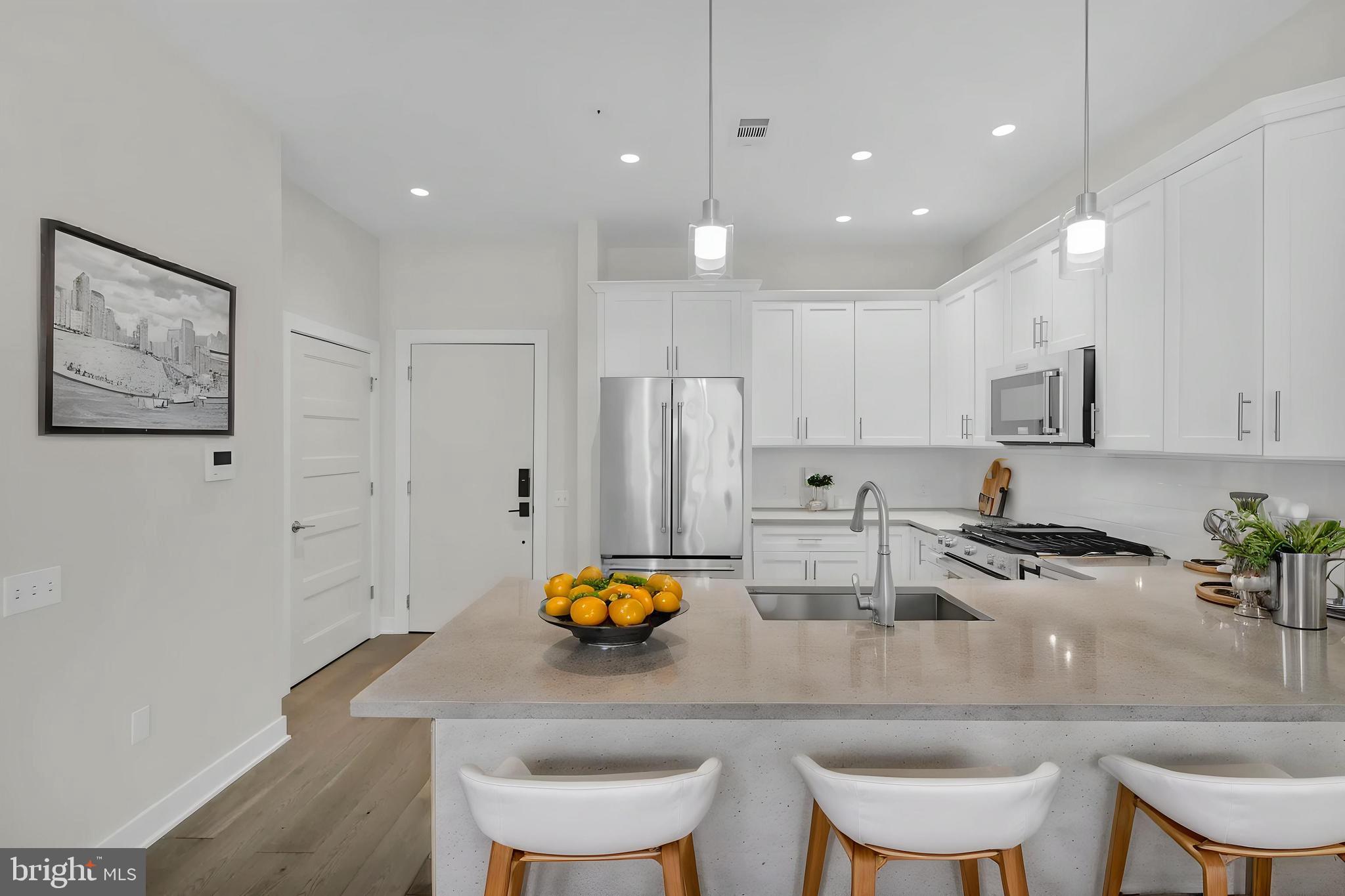 575 SOUTH CONDOS - Residential