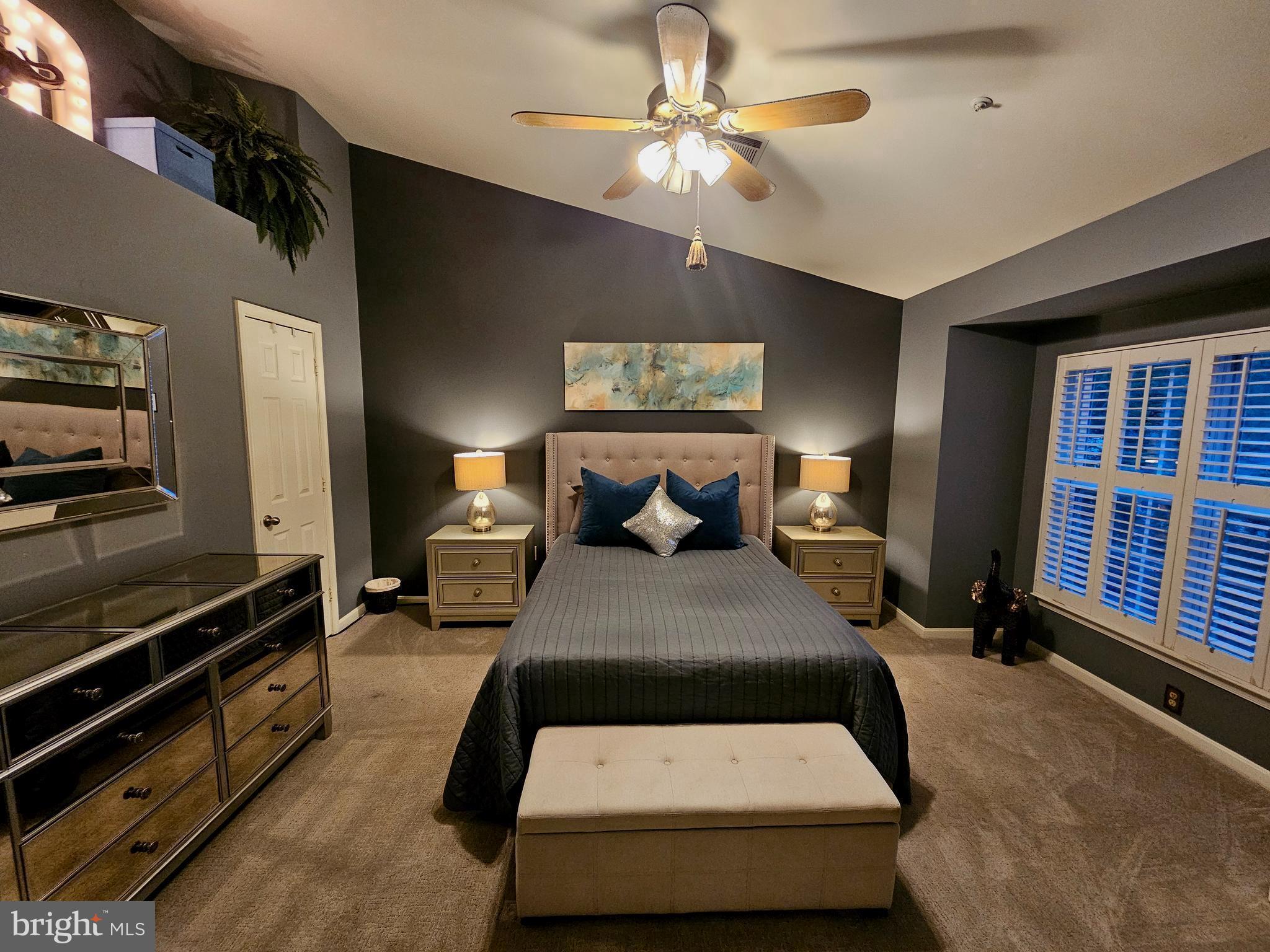 WOODVIEW VILLAGE - Residential